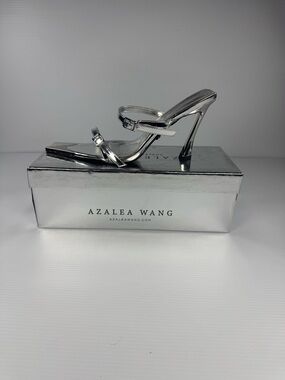 Azalea Wang SWEN Silver Mirror Heels Size 7.5 Chrome Pointed Toe Mule NIB